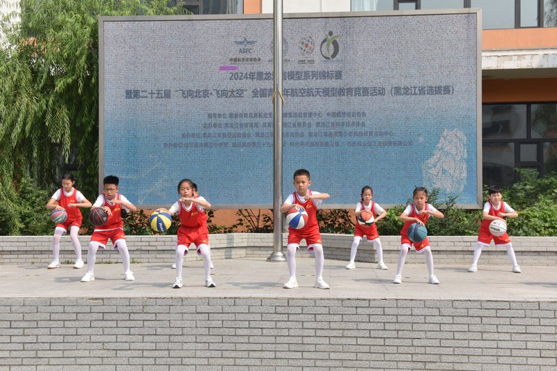 空乘培训:塑造空中优美的风景线